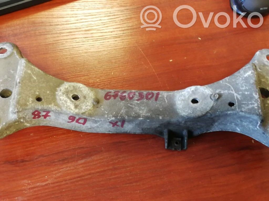BMW X1 E84 Gearbox mounting bracket 