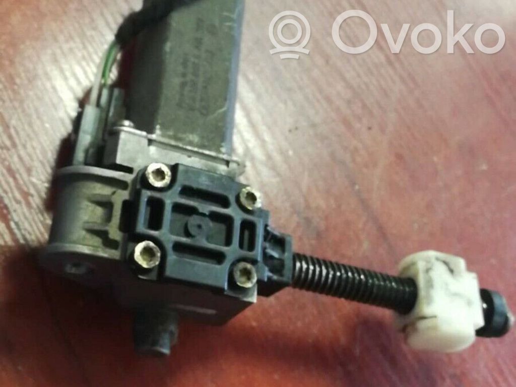 BMW 7 E65 E66 Istuimen säätömoottori 