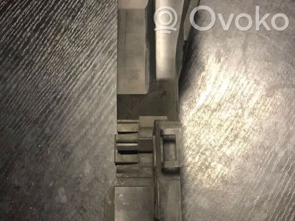 BMW 3 E46 Radiator mount bracket 