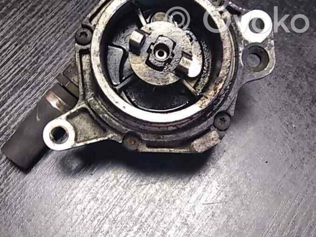BMW 5 E39 Vacuum pump 