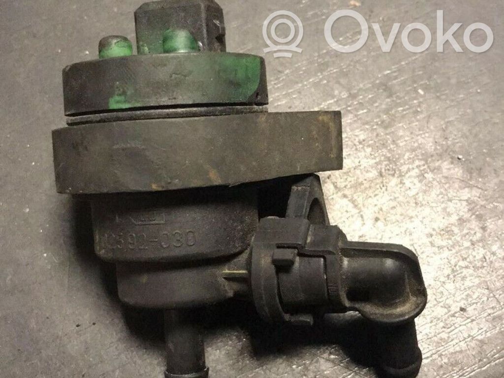 BMW 7 E38 Fuel tank valve 