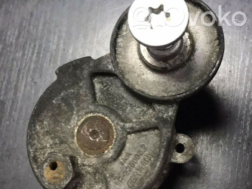 BMW 7 E38 Diržo įtempėjas 