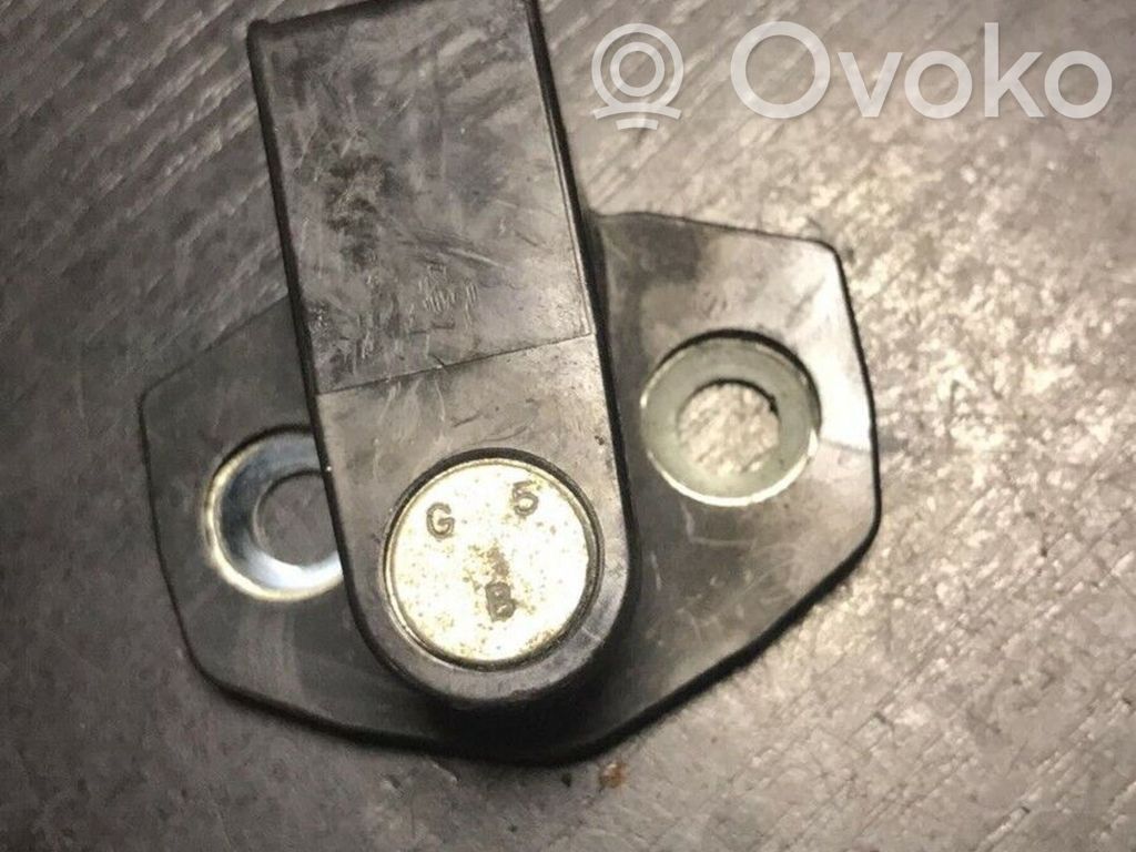 BMW 5 E34 Front door lock loop/hook striker 