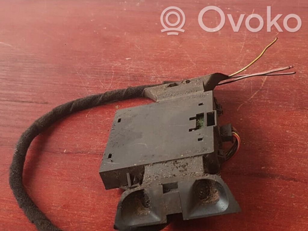 BMW 7 E38 Boîtier module alarme 