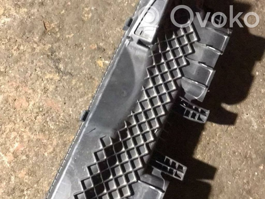 BMW X3 E83 Air filter box 