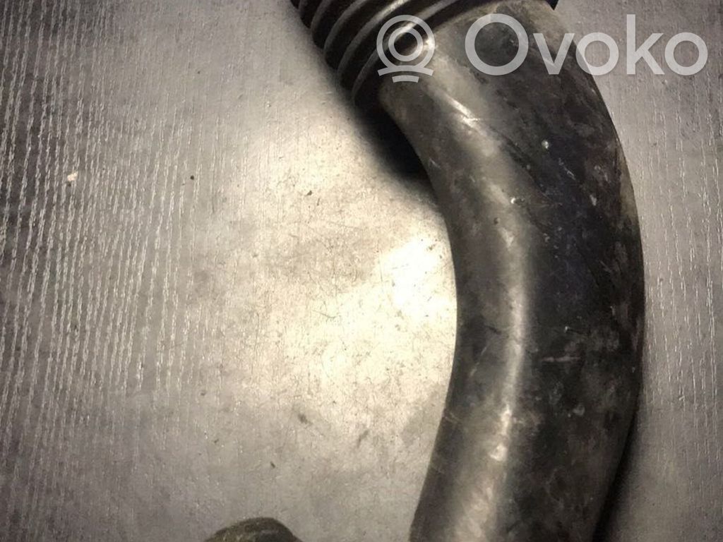 BMW 5 E39 Ilmanoton kanavan osa 
