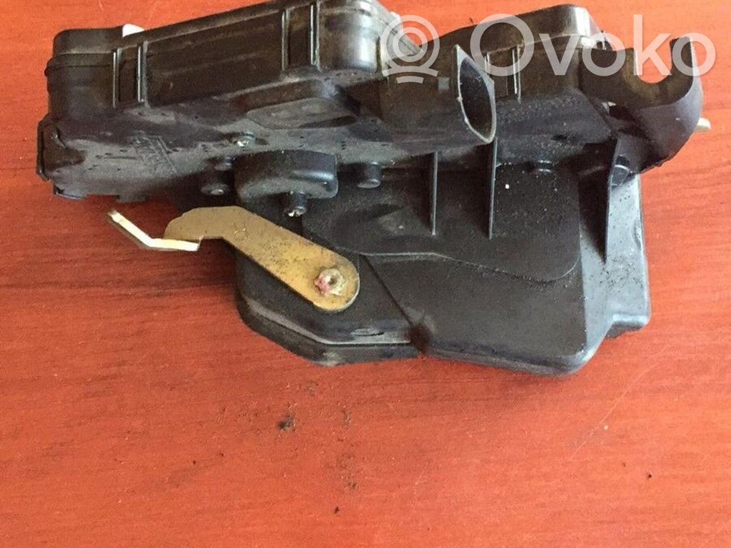 BMW 3 E46 Rear door lock 