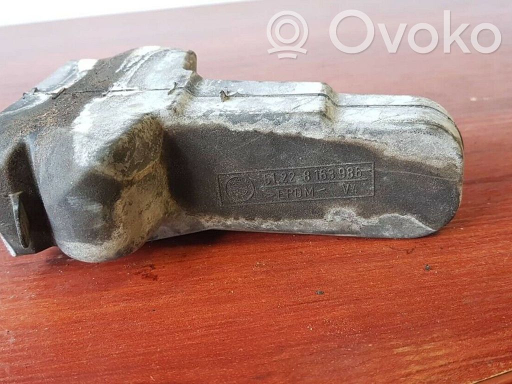 BMW 5 E39 Muu takaoven verhoiluelementti 
