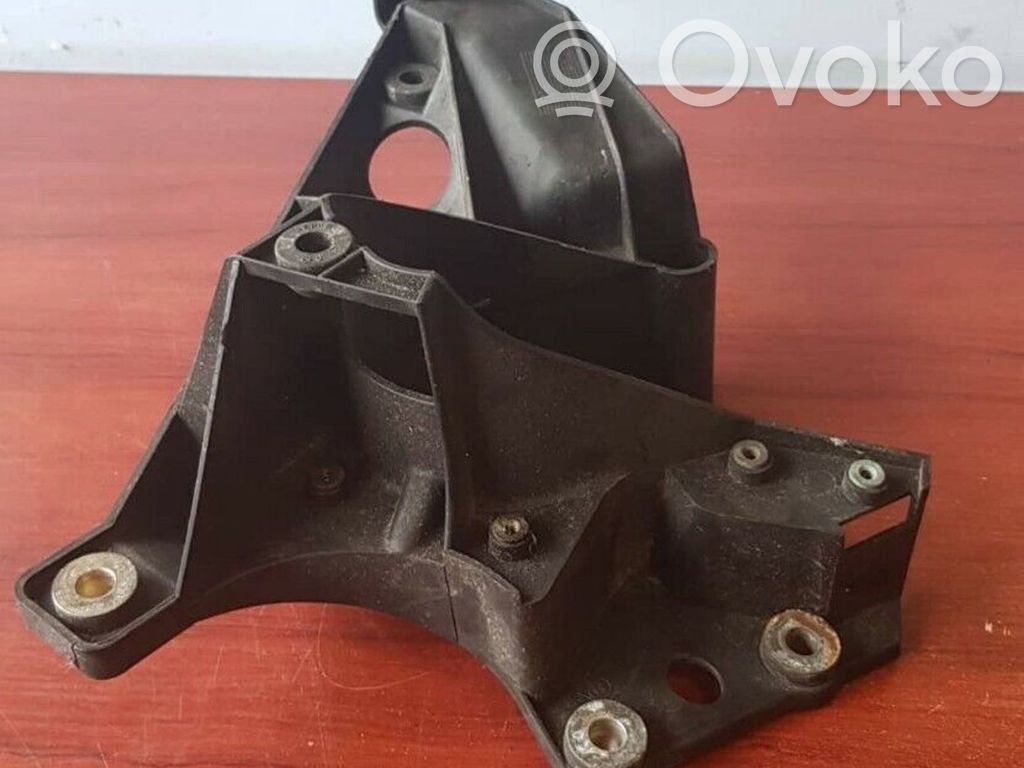 BMW X5 E53 Power steering pump mounting bracket 