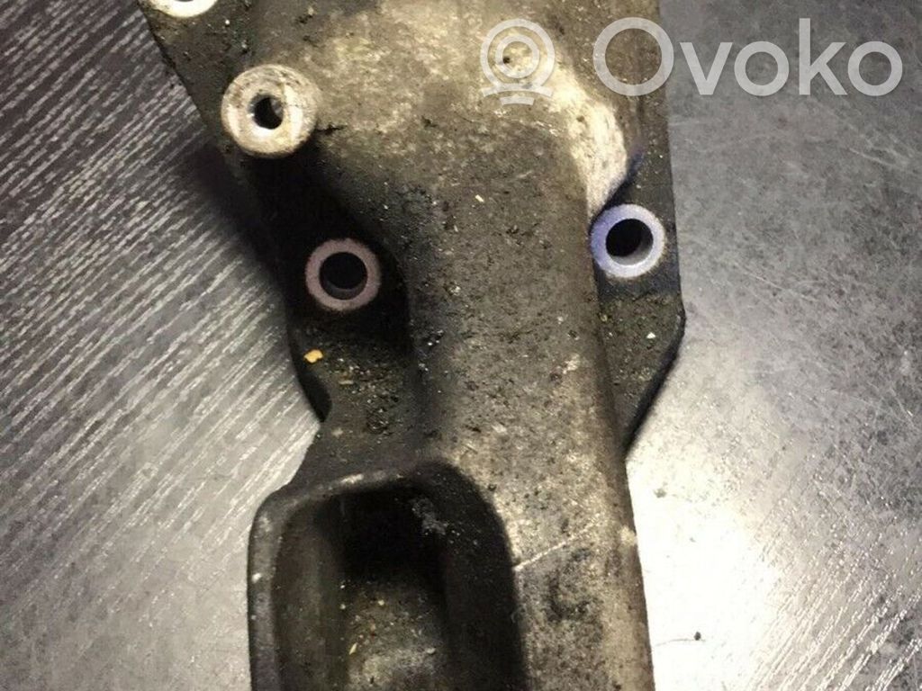 BMW 3 E46 Engine mounting bracket 