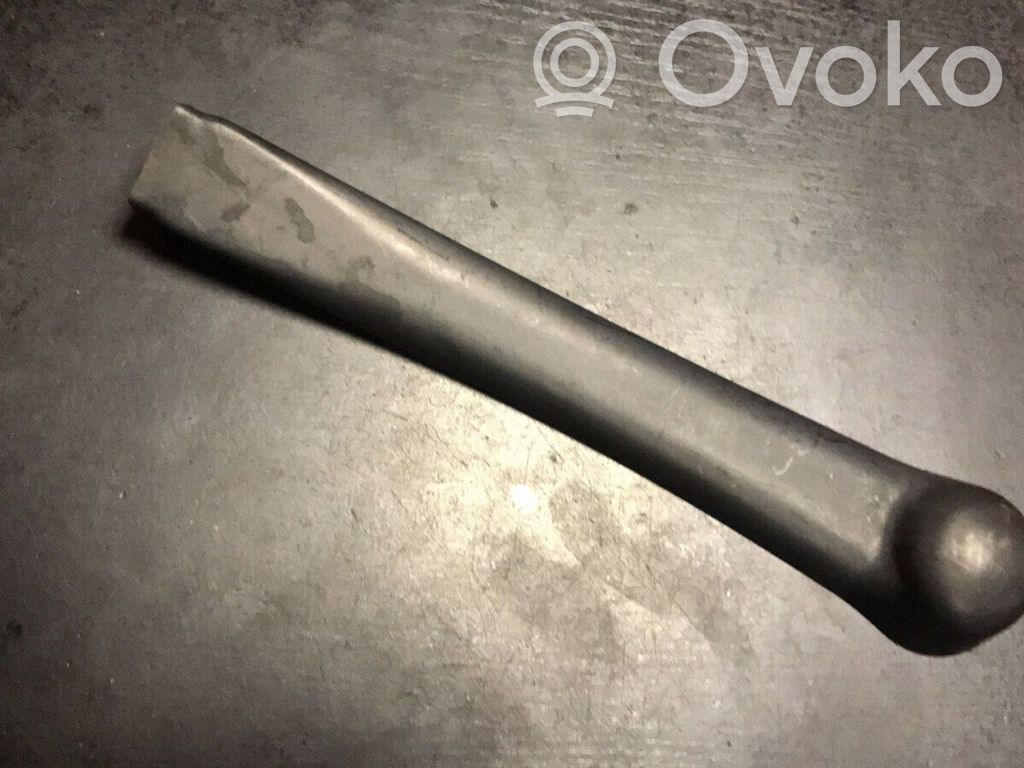 BMW 5 E39 Wiper trim 