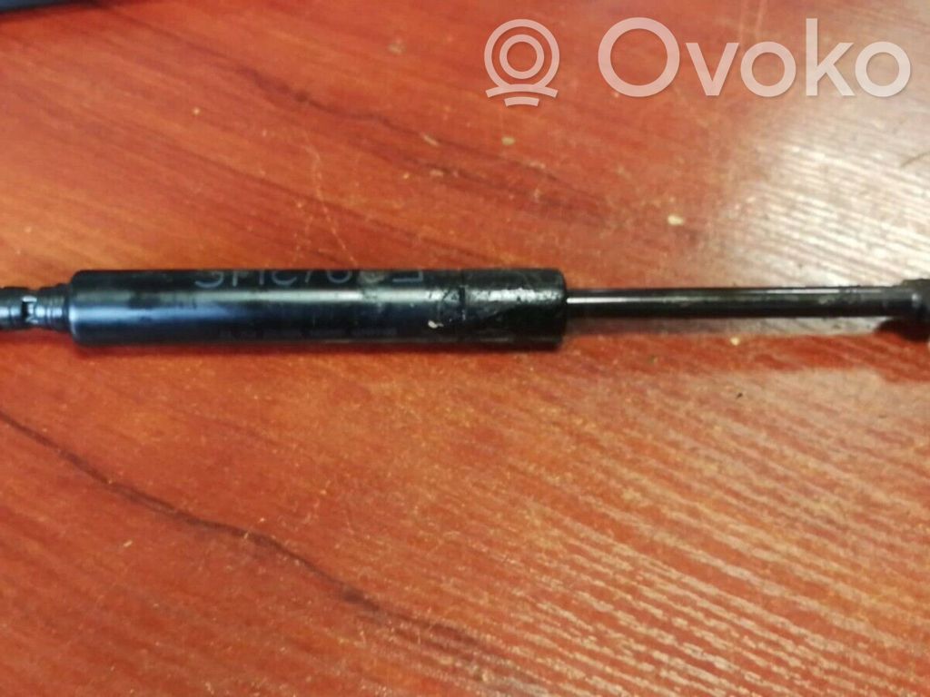 BMW 5 E39 Rear window strut damper 