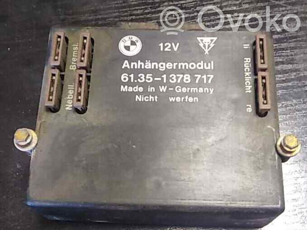 BMW 5 E34 Unidad de control/módulo de la barra de remolque 