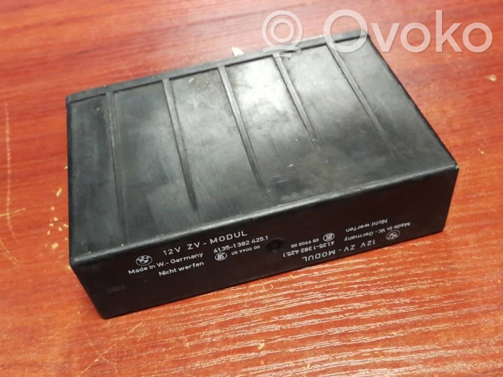 BMW 5 E34 Door central lock control unit/module 