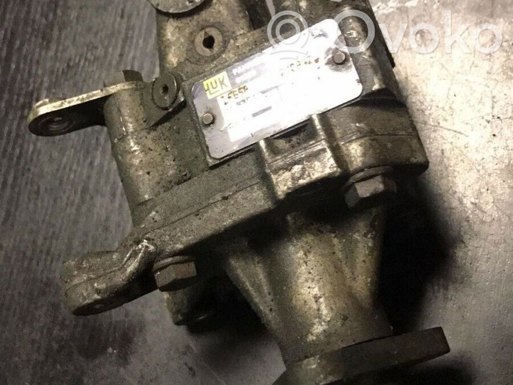 BMW 5 E34 Ohjaustehostimen pumppu 