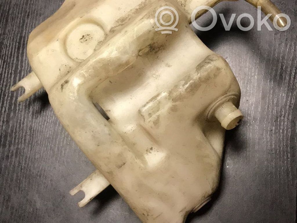 BMW 5 E34 Logu šķidruma tvertne 