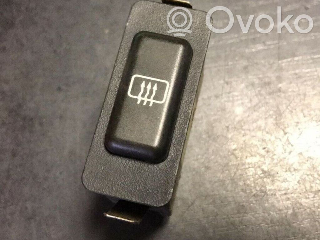 Windscreen/window heater switch   1384480
