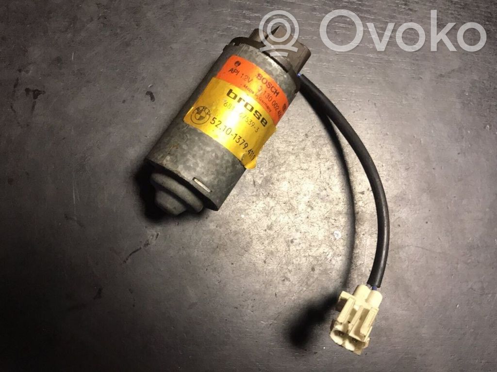 Motor de ajuste del asiento   1379411