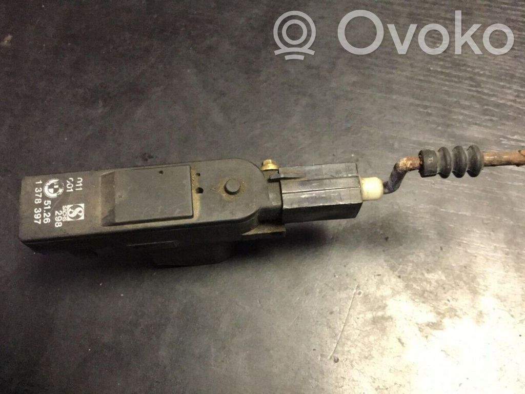 BMW 5 E34 Fuel tank cap lock motor 