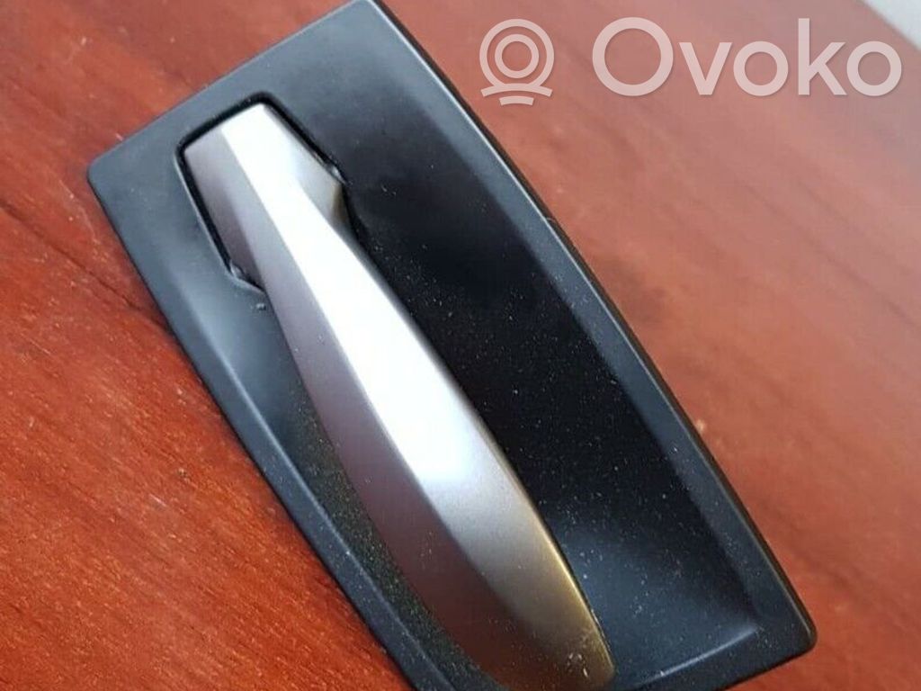 Front door interior handle   7034287