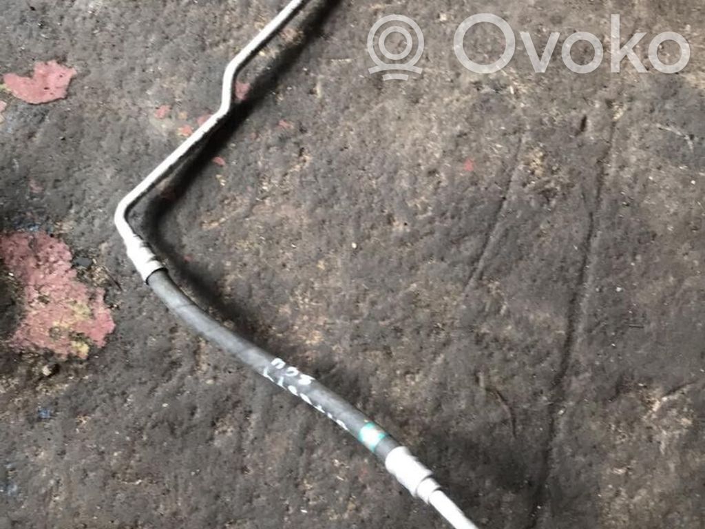 BMW 1 E81 E87 Air conditioning (A/C) pipe/hose 