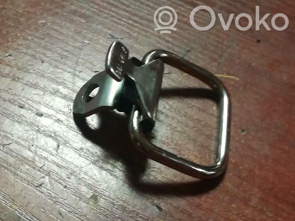 Tie down hook / loop   7129196