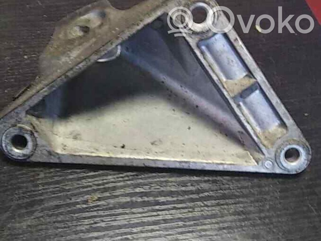 BMW 5 E60 E61 Engine mounting bracket 