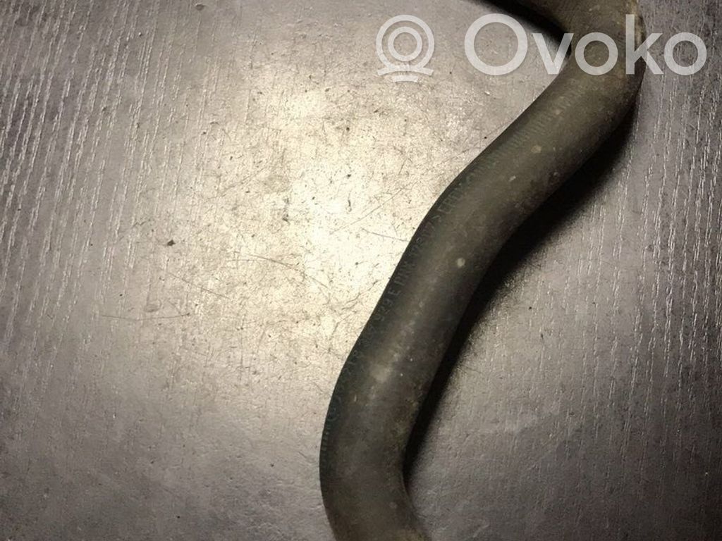 BMW 5 E39 Engine coolant pipe/hose 