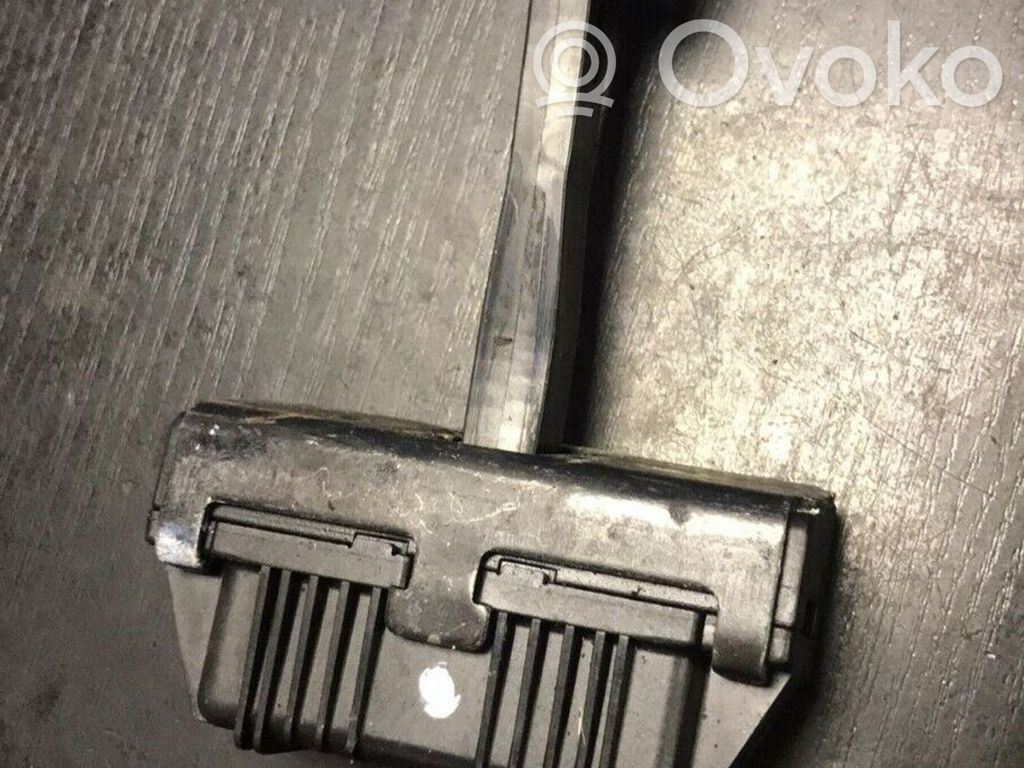 BMW 5 E60 E61 Etuoven pidätin 