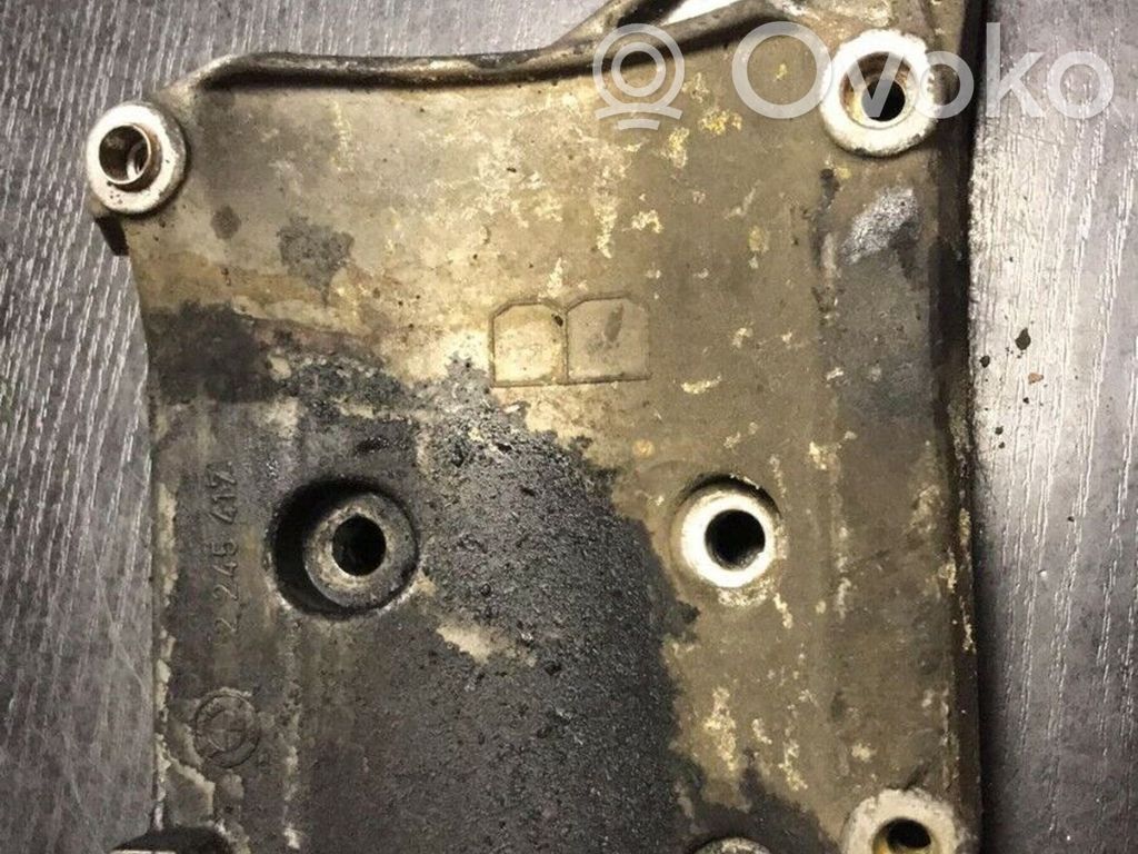 BMW 5 E39 A/C compressor mount bracket 