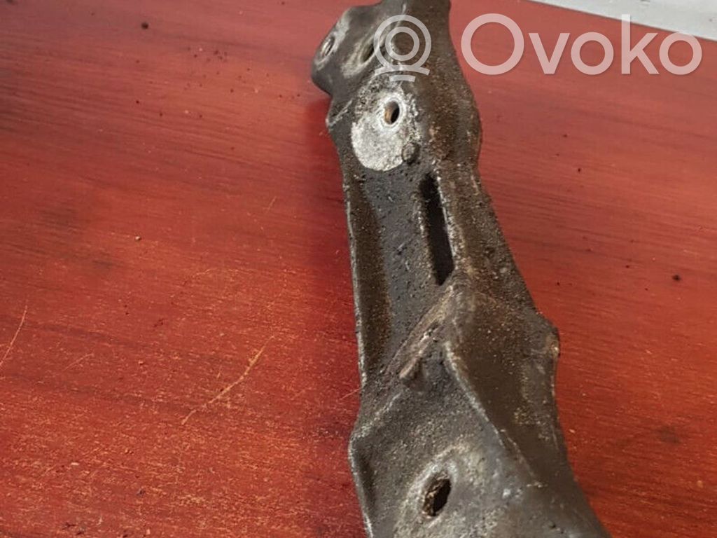 BMW 5 E39 Gearbox mounting bracket 