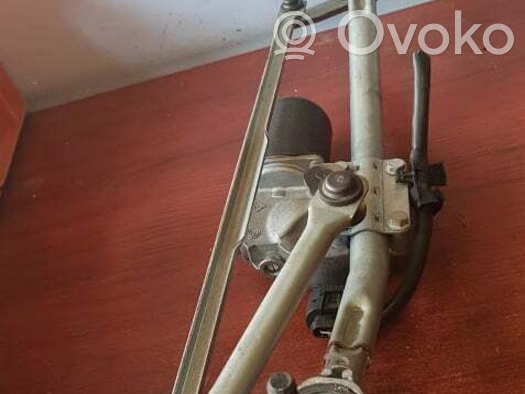 BMW 3 E90 E91 Front wiper linkage and motor 