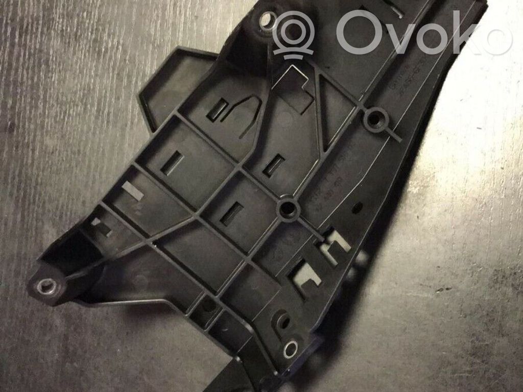 BMW 5 E60 E61 Other engine bay part 