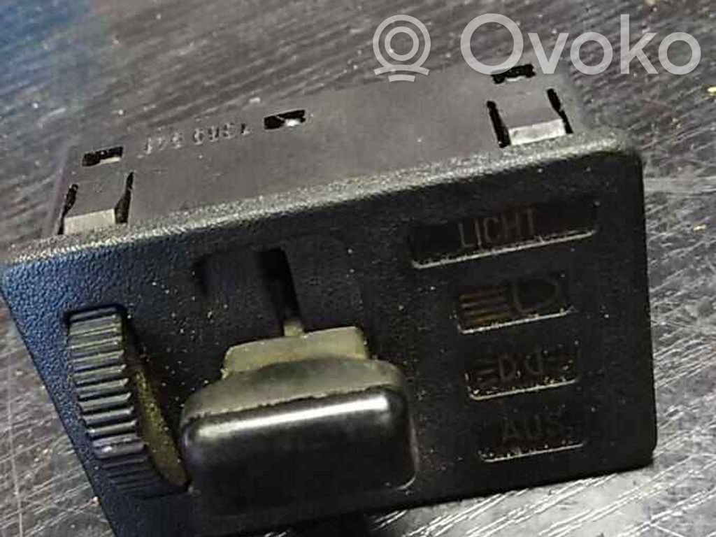 Light switch   1369941