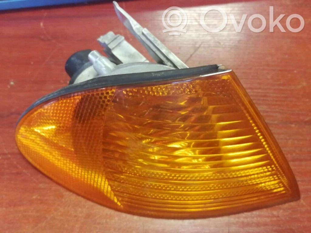 Front indicator light   6902766