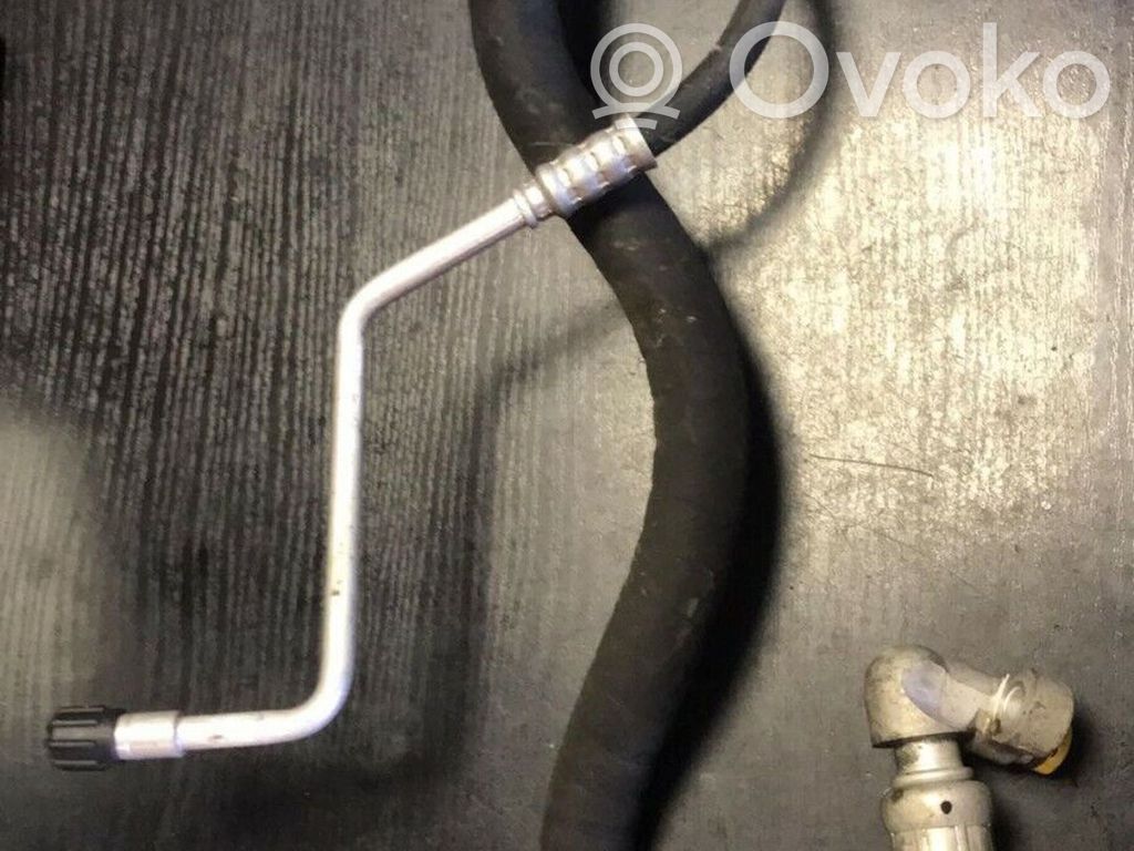 BMW 3 E90 E91 Air conditioning (A/C) pipe/hose 
