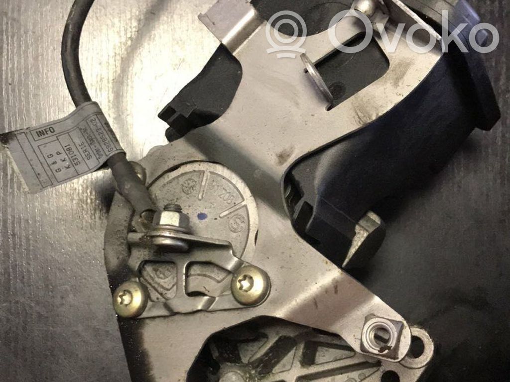 BMW 3 E90 E91 Power steering pump 