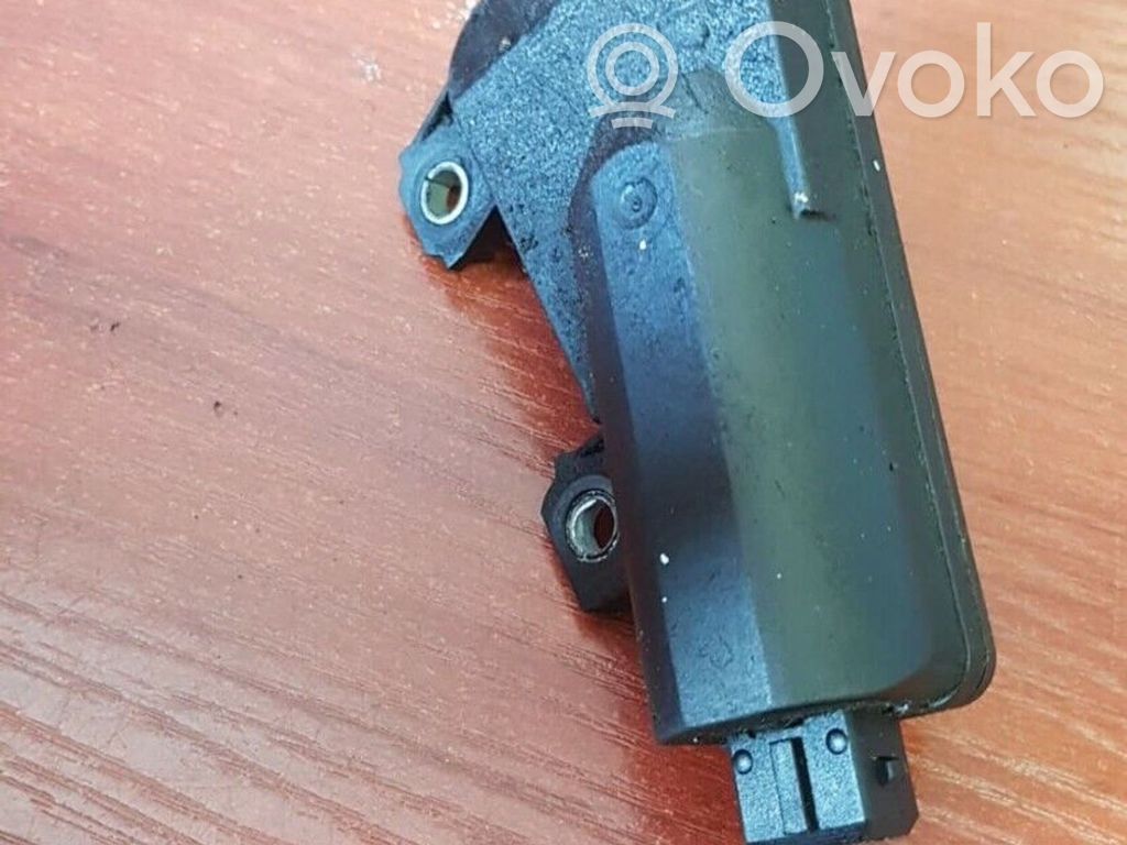 BMW 3 E90 E91 Intake manifold valve actuator/motor 