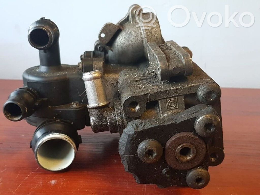 BMW 1 E81 E87 Power steering pump 