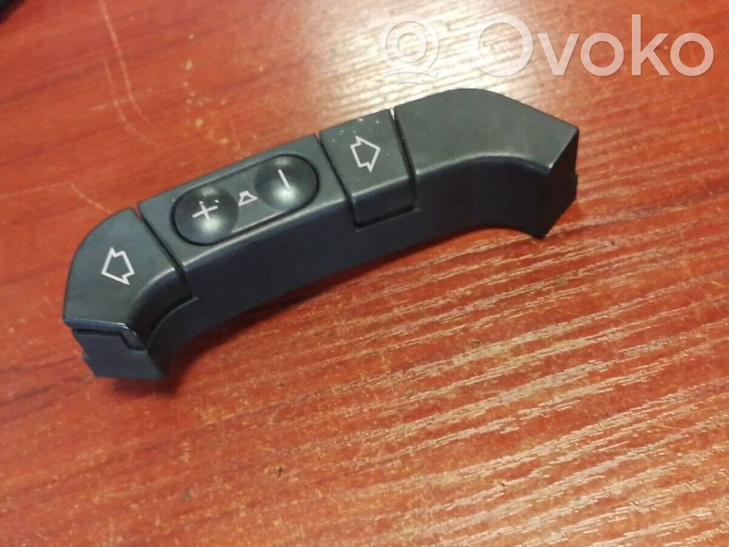 BMW 5 E39 Steering wheel buttons/switches 