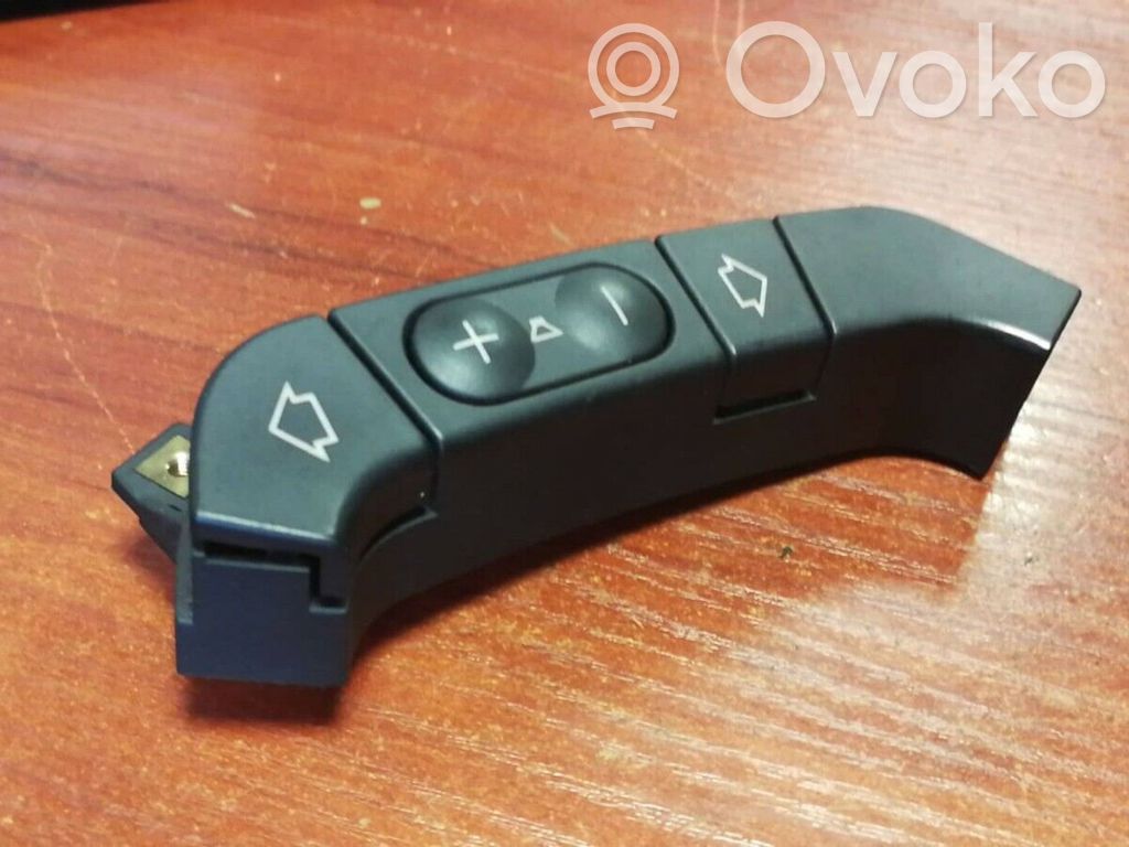 BMW 5 E39 Steering wheel buttons/switches 