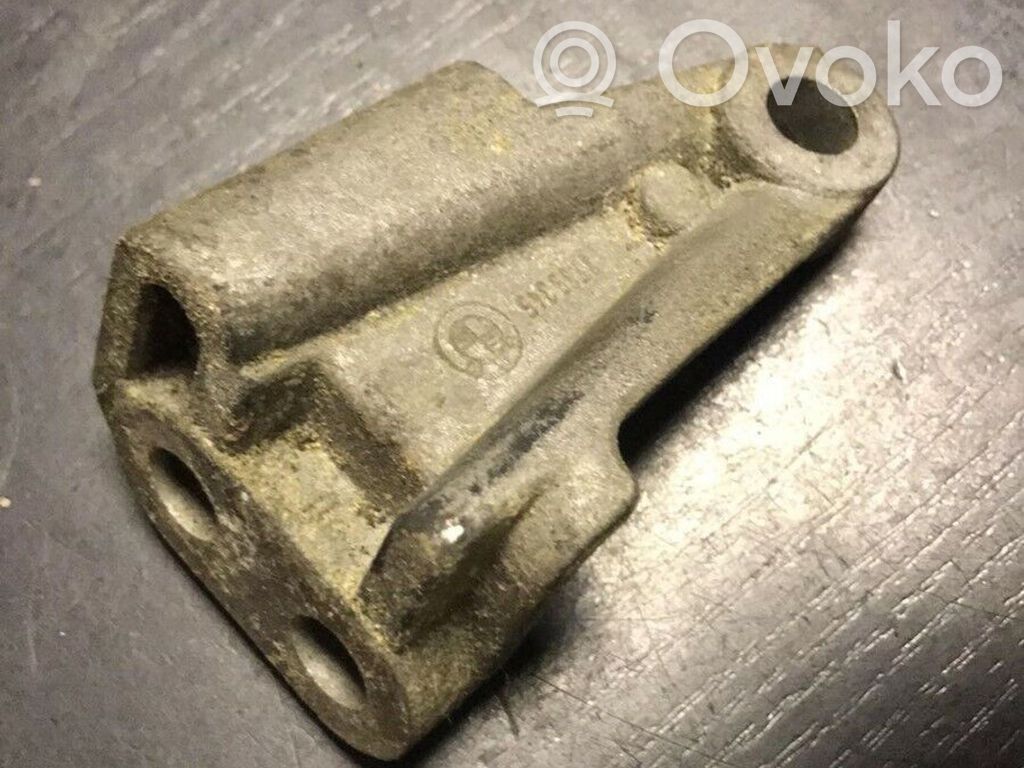 BMW 3 E46 Moottorin kiinnikekorvake (käytetyt) 