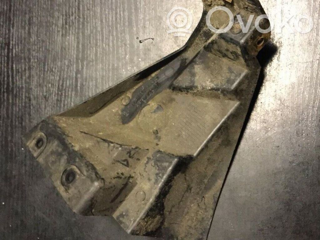 Rear bumper mounting bracket   7031976
