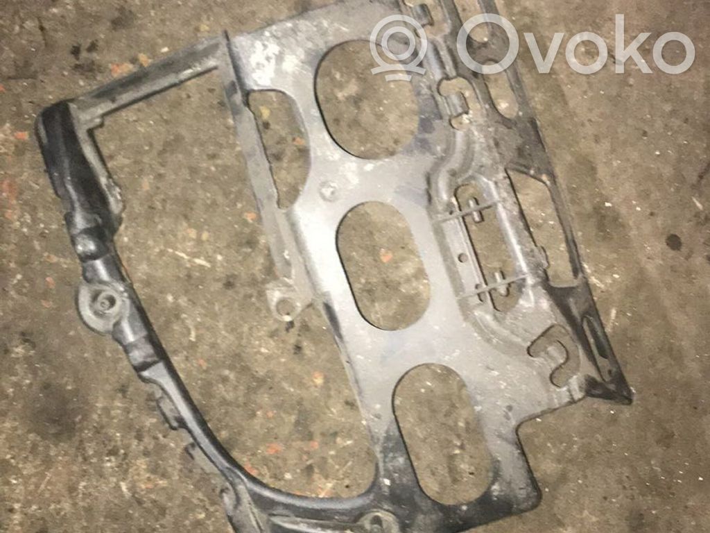 BMW 5 E60 E61 Soporte del parachoques delantero 