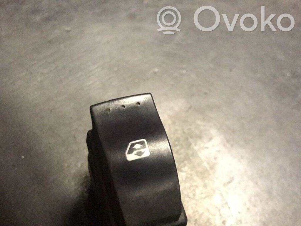 Renault Clio II Electric window control switch 