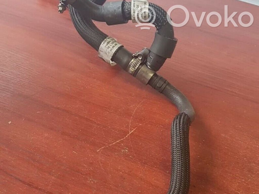 BMW 5 E60 E61 Degvielas caurulīte (-es) 