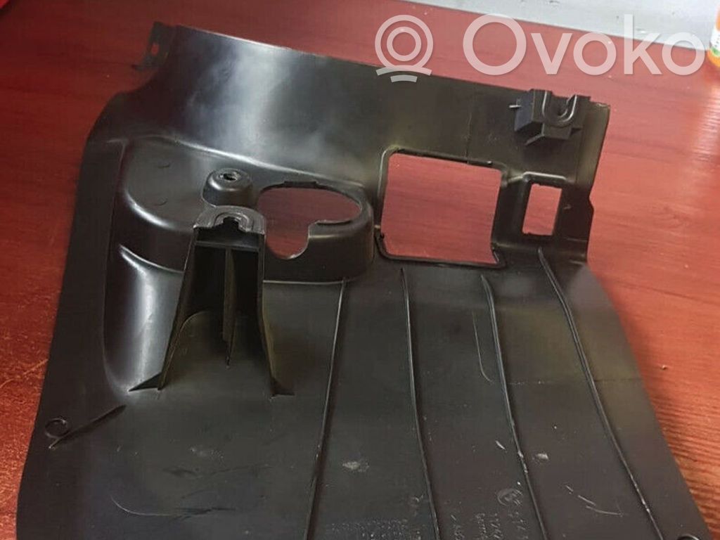 BMW 3 E90 E91 Foot area side trim 