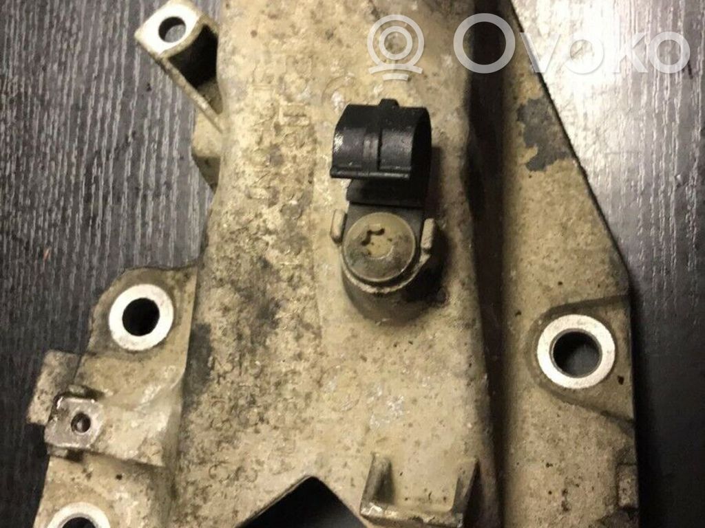 BMW 1 E81 E87 Engine mounting bracket 