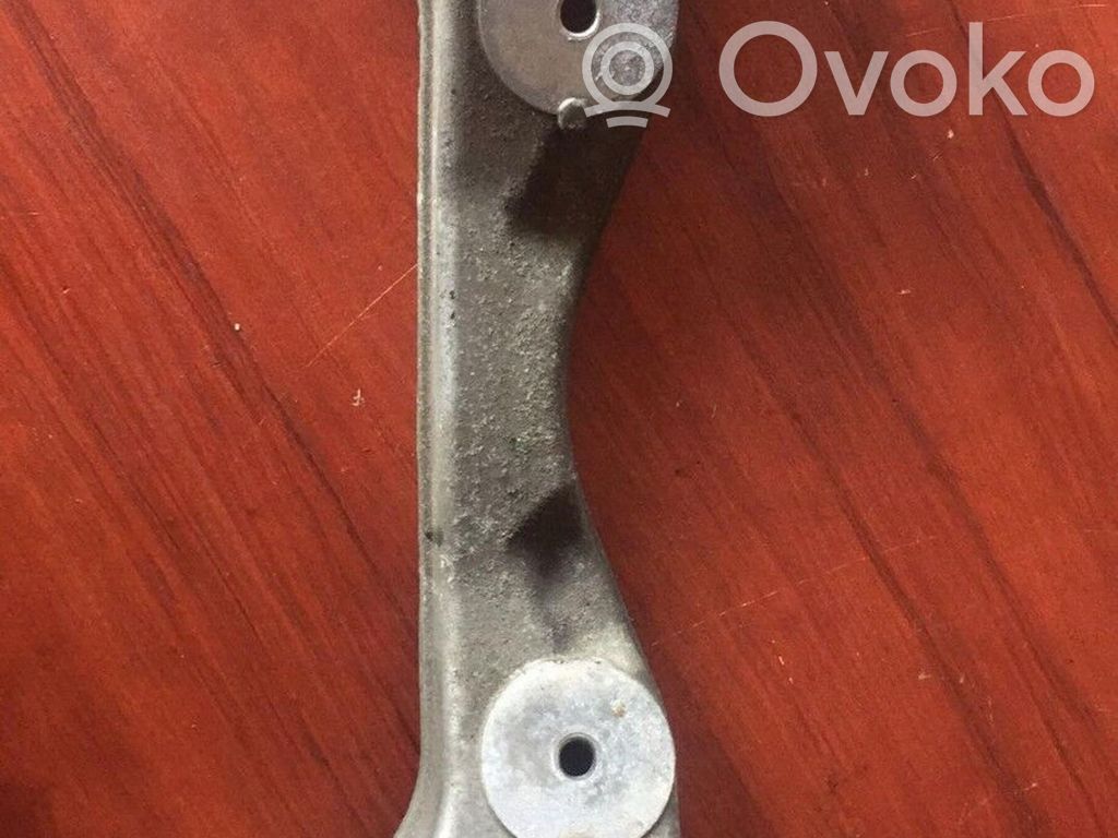 BMW 3 E90 E91 Gearbox mounting bracket 