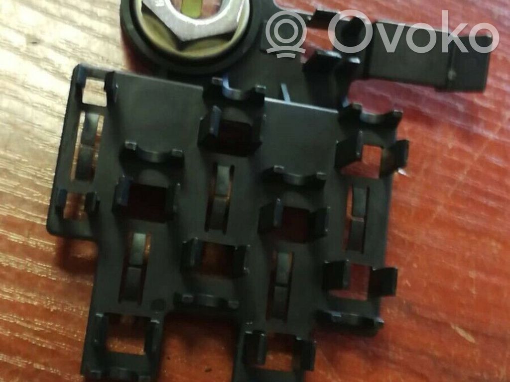BMW 1 E81 E87 Radio antenna 